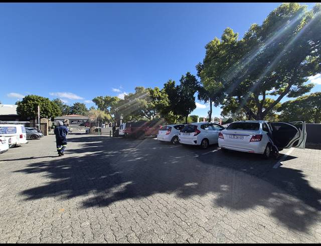 149M² OFFICE TO LET IN PARKMORE